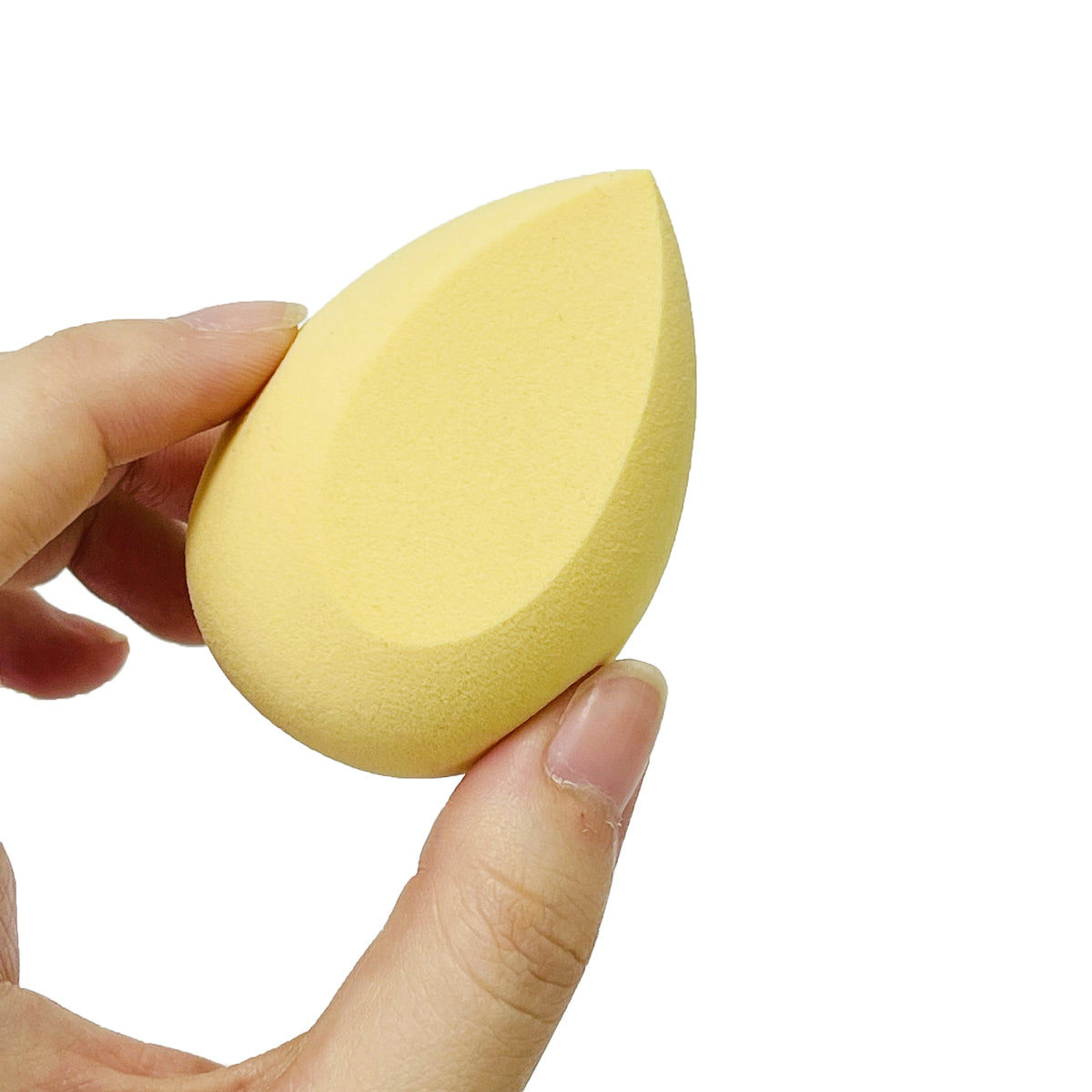 إسفنجة مكياج