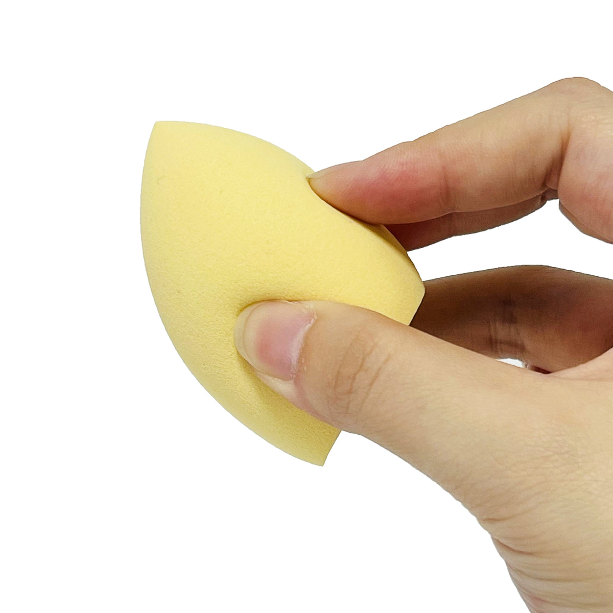 إسفنجة مكياج