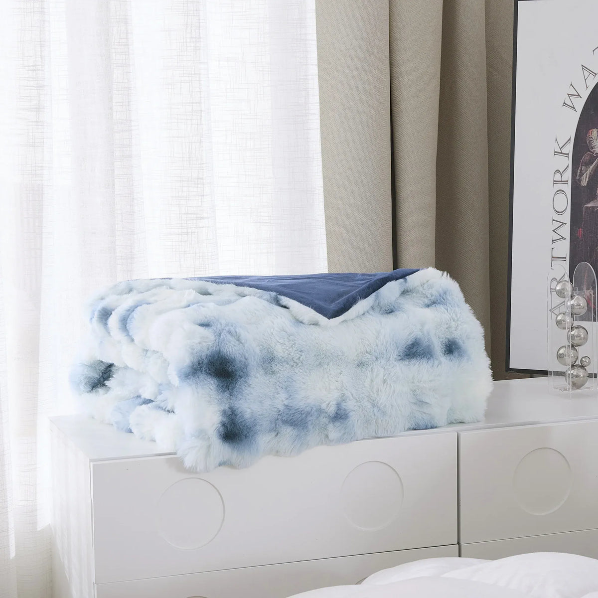 Luxury Double-Sided Faux Fur Winter Blanket Image
