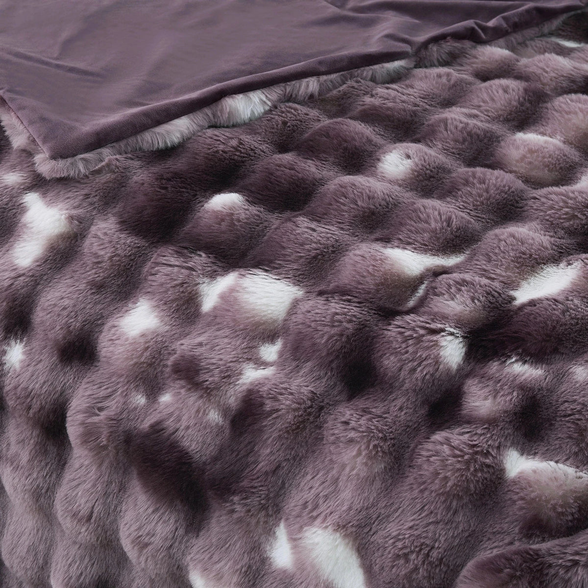 Luxury Double-Sided Faux Fur Winter Blanket Image