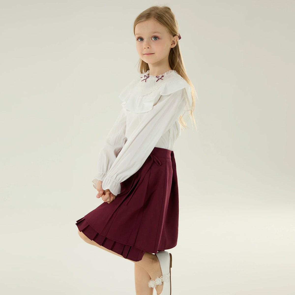 بلوزة ساده عصرية للبنات