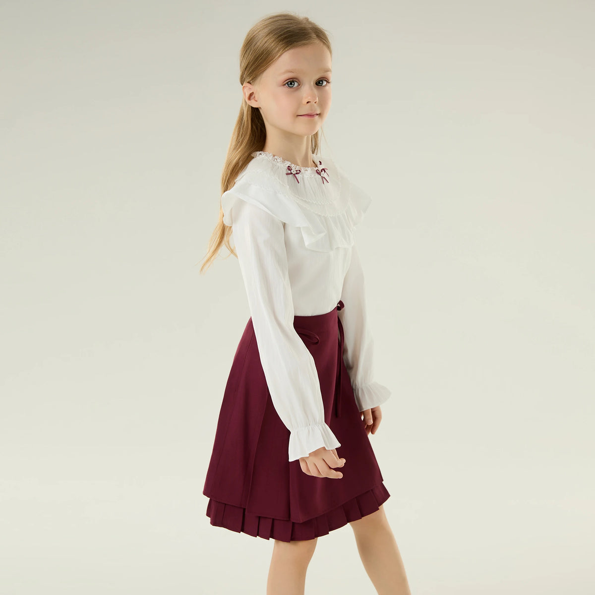 بلوزة ساده عصرية للبنات