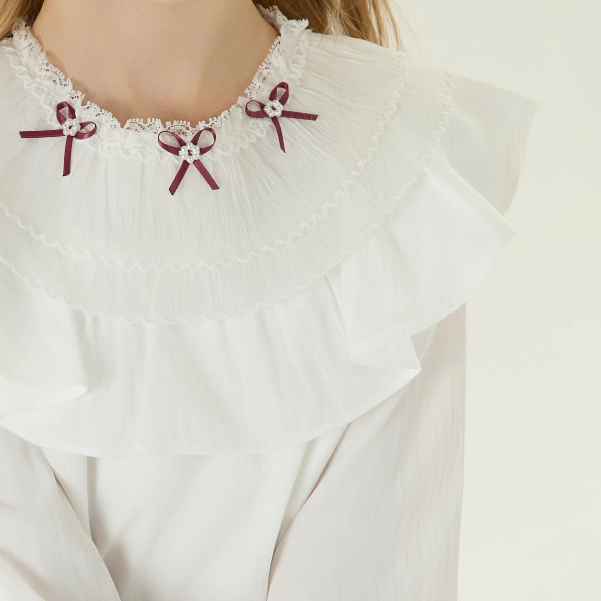 بلوزة ساده عصرية للبنات