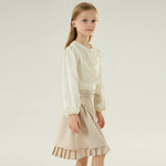 بلوزة عصرية مزينة بدانتيل للبنات