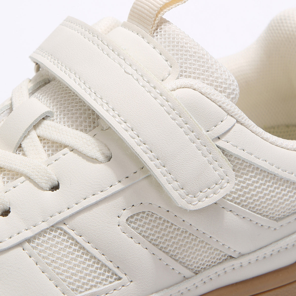 سنيكرز كاجوال للبنات