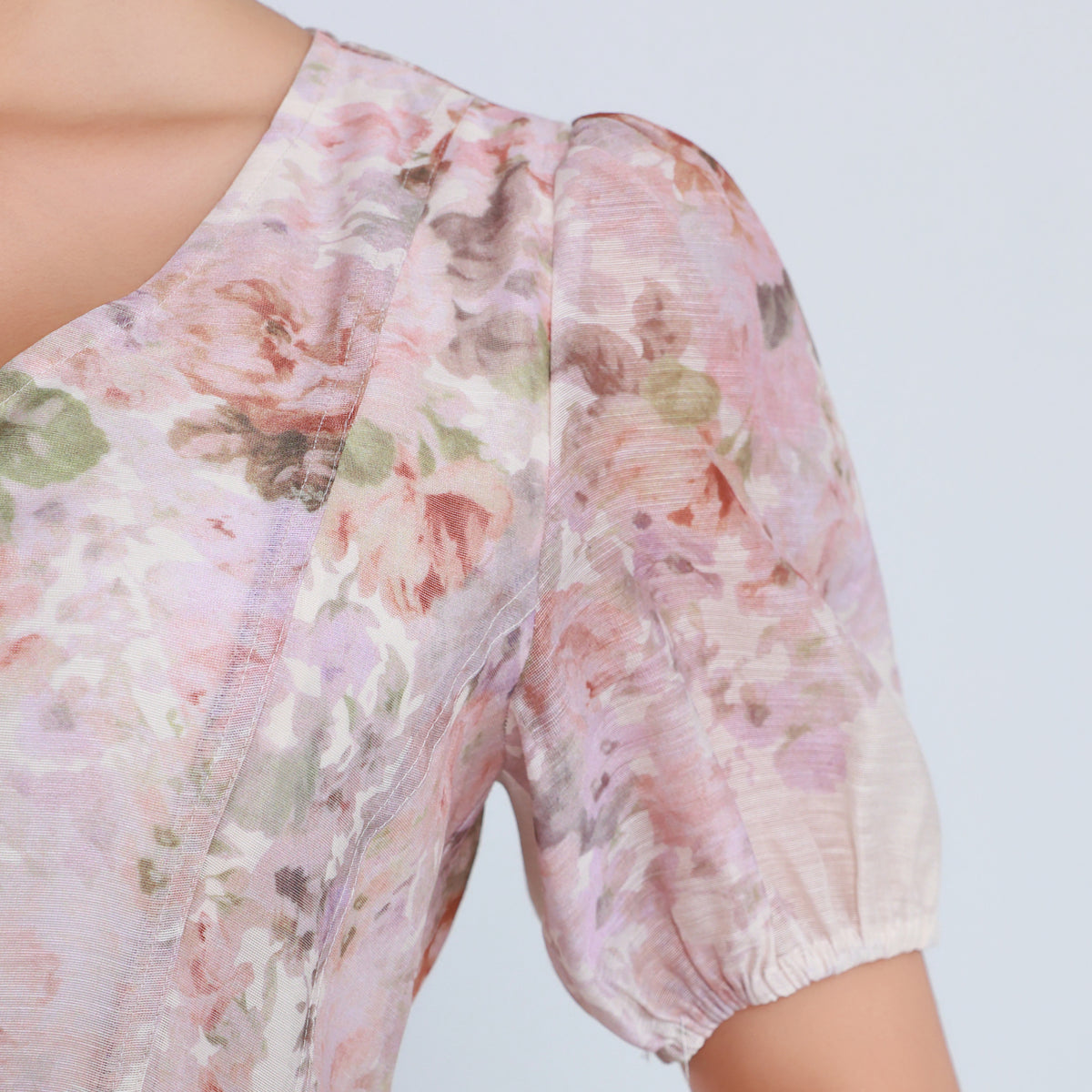 فستان بنمط الزهور للنساء