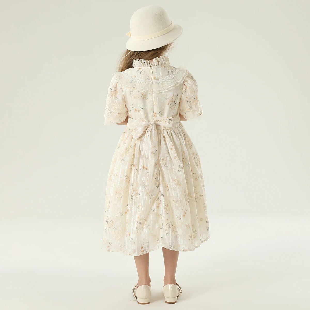 فستان مزين بنمط الزهور للبنات