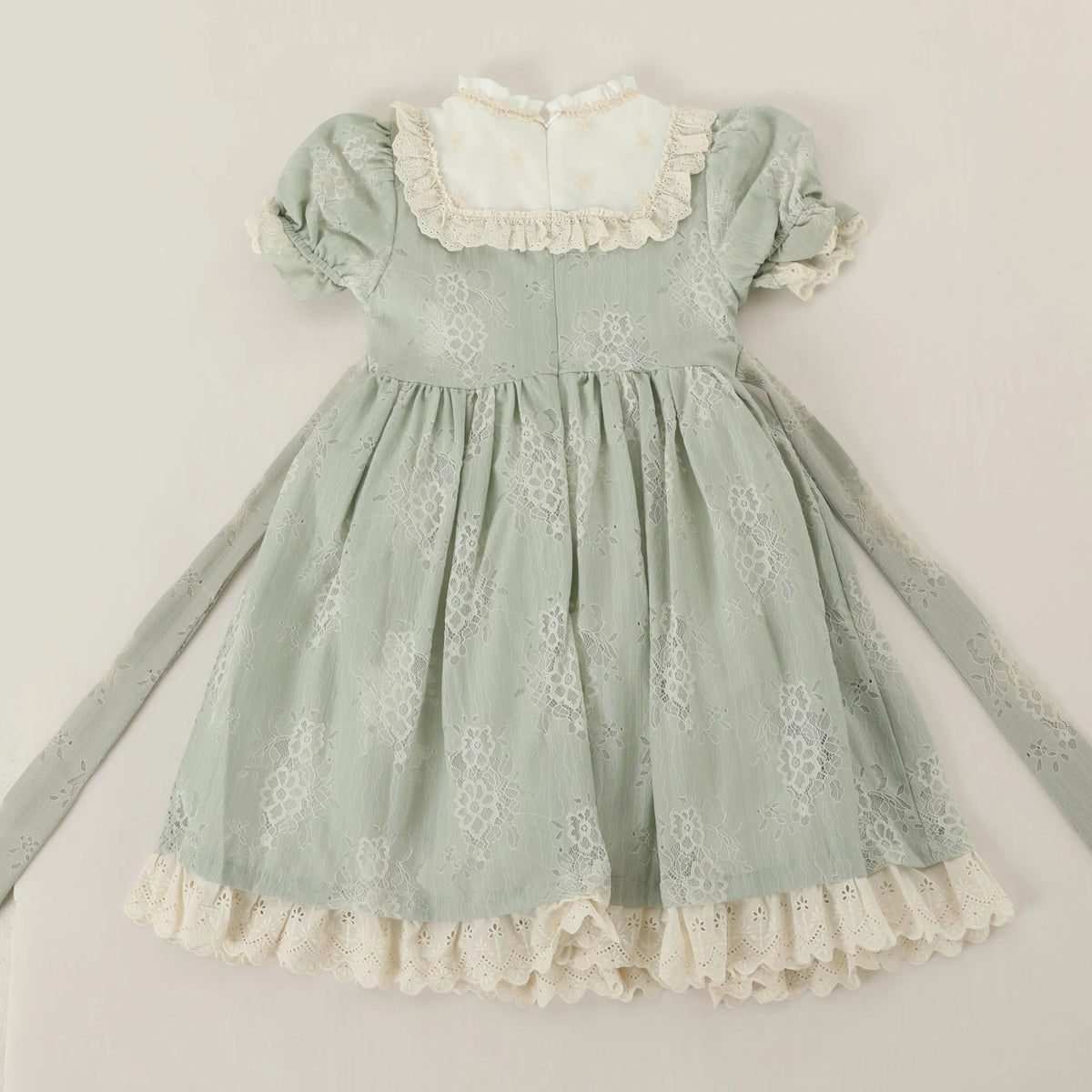 فستان مزين بنمط الزهور للبنات