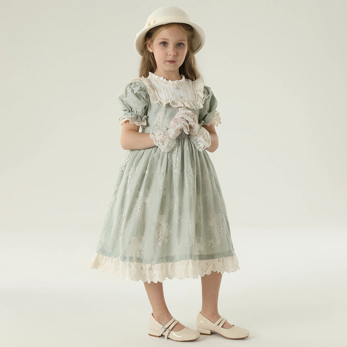 فستان مزين بنمط الزهور للبنات