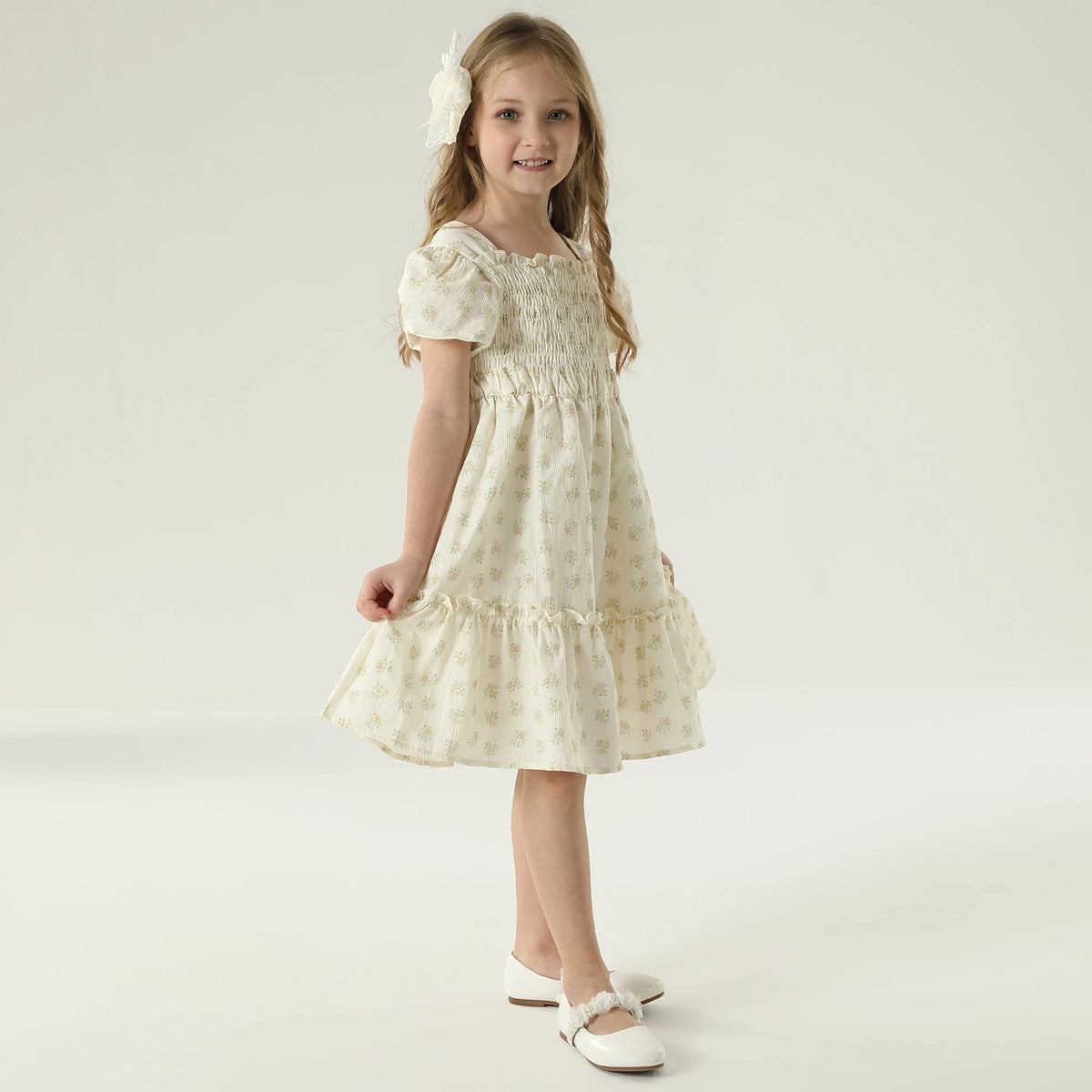 فستان مزين بنمط الزهور للبنات