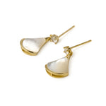 اقراط عصرية للنساء