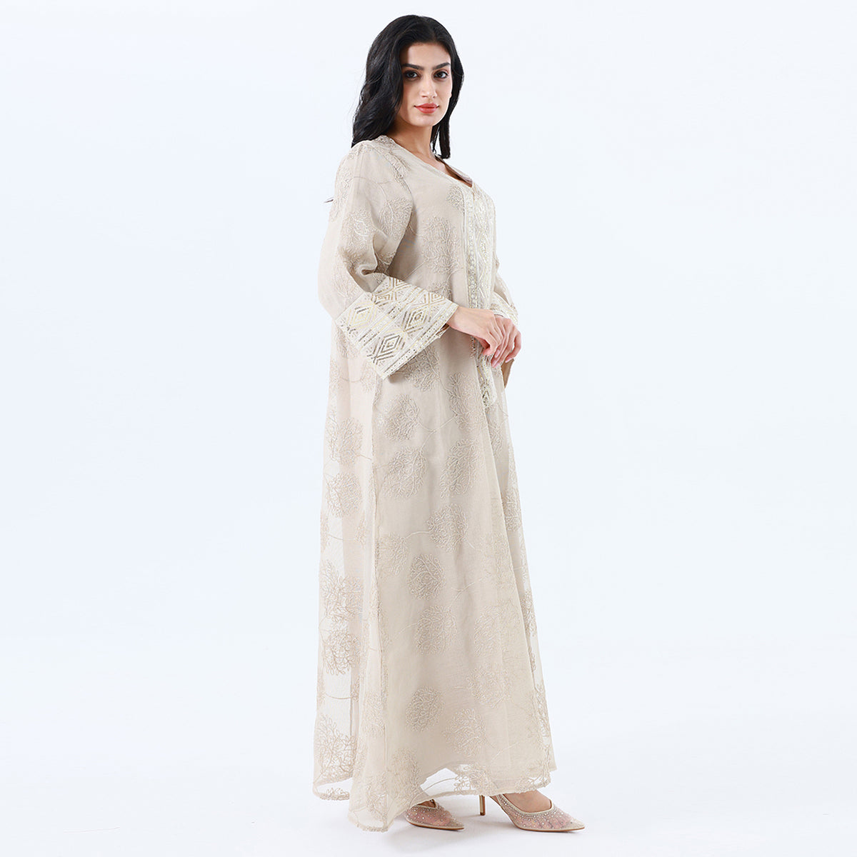 جلابية عصرية مزينة بنمط الزهور للنساء