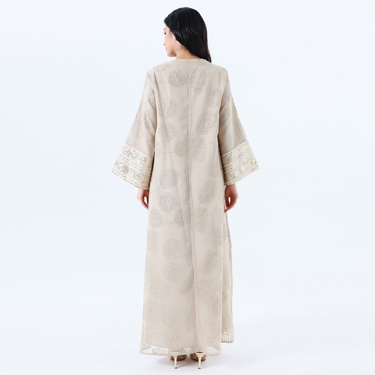 جلابية عصرية مزينة بنمط الزهور للنساء