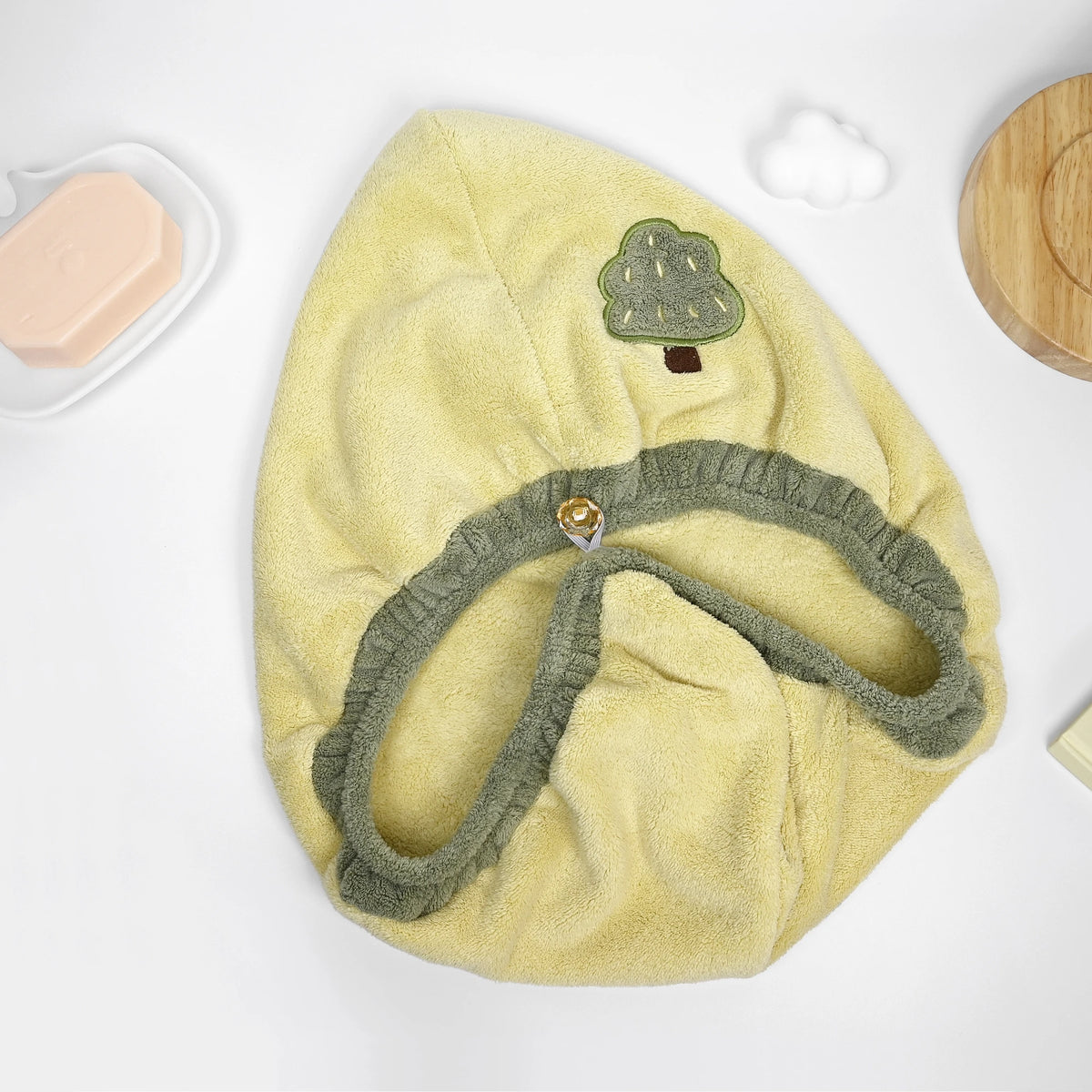 منشفة للشعر بتصميم عصري للنساء