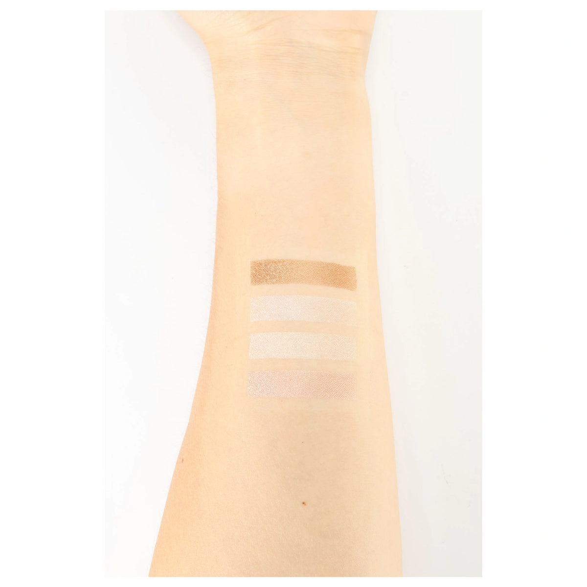 بودرة هايلايتر