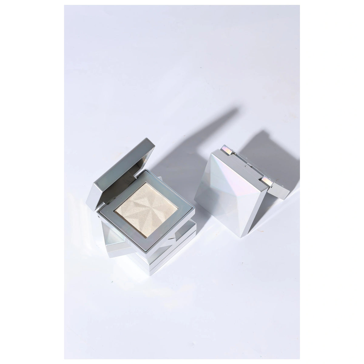 بودرة هايلايتر