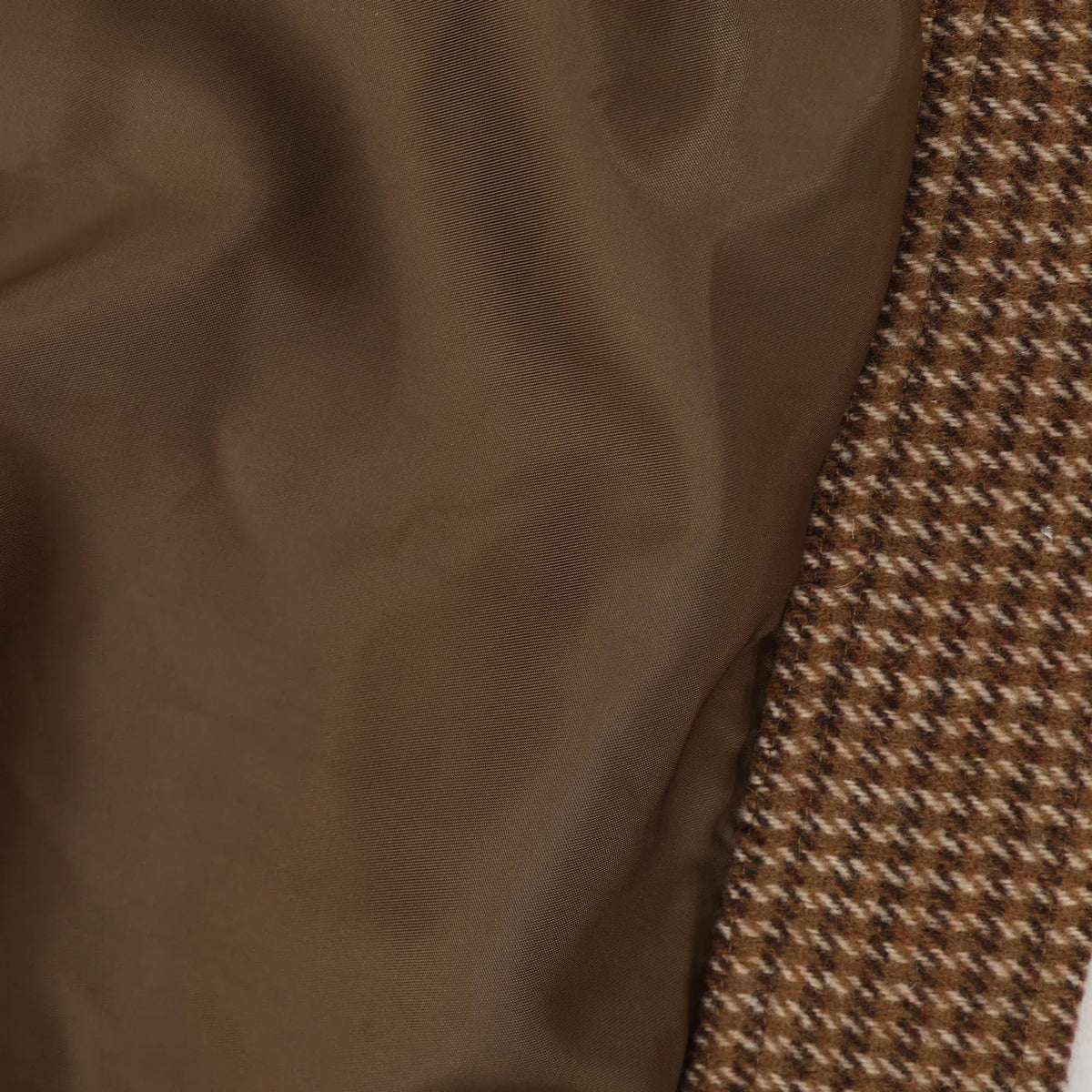 Elegant Checked Jacket for Women Image