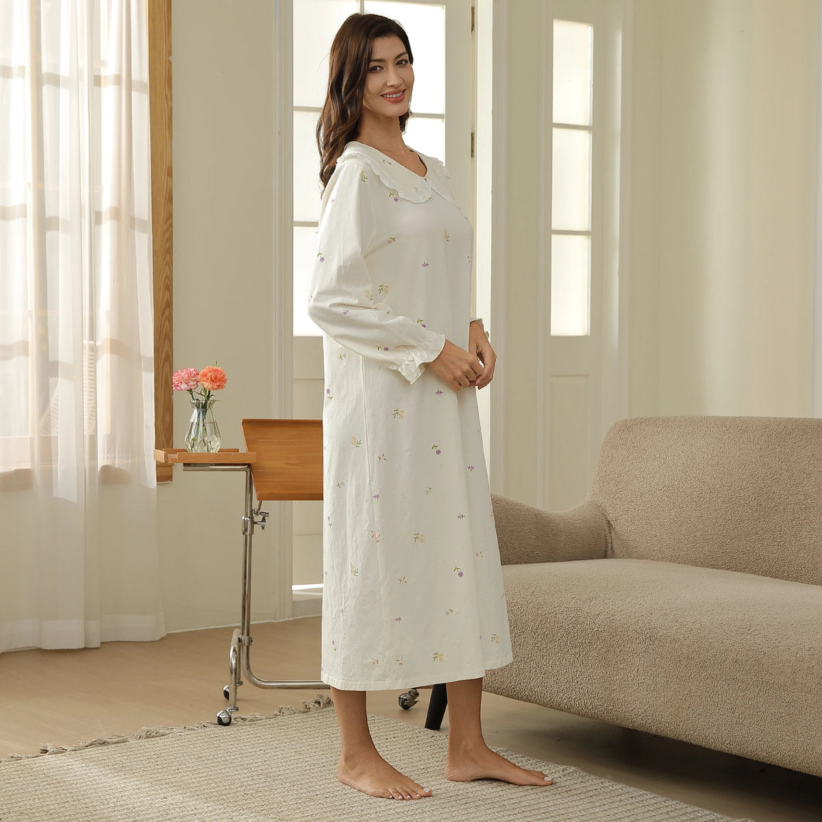 بيجاما مزينة بالزهور للنساء