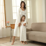 بيجاما مزينة بالزهور للنساء