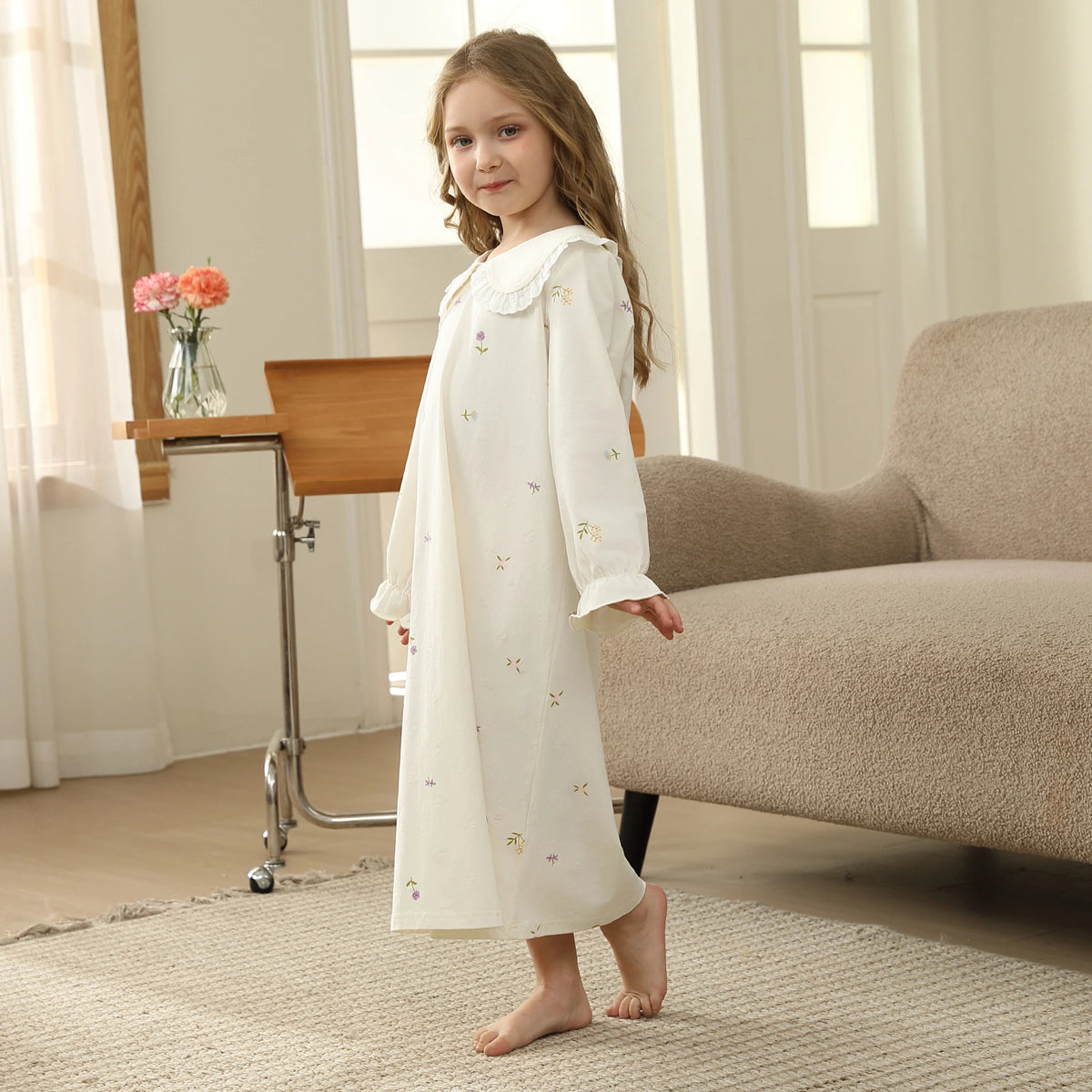 بيجاما مزينة بنمط الزهور للبنات