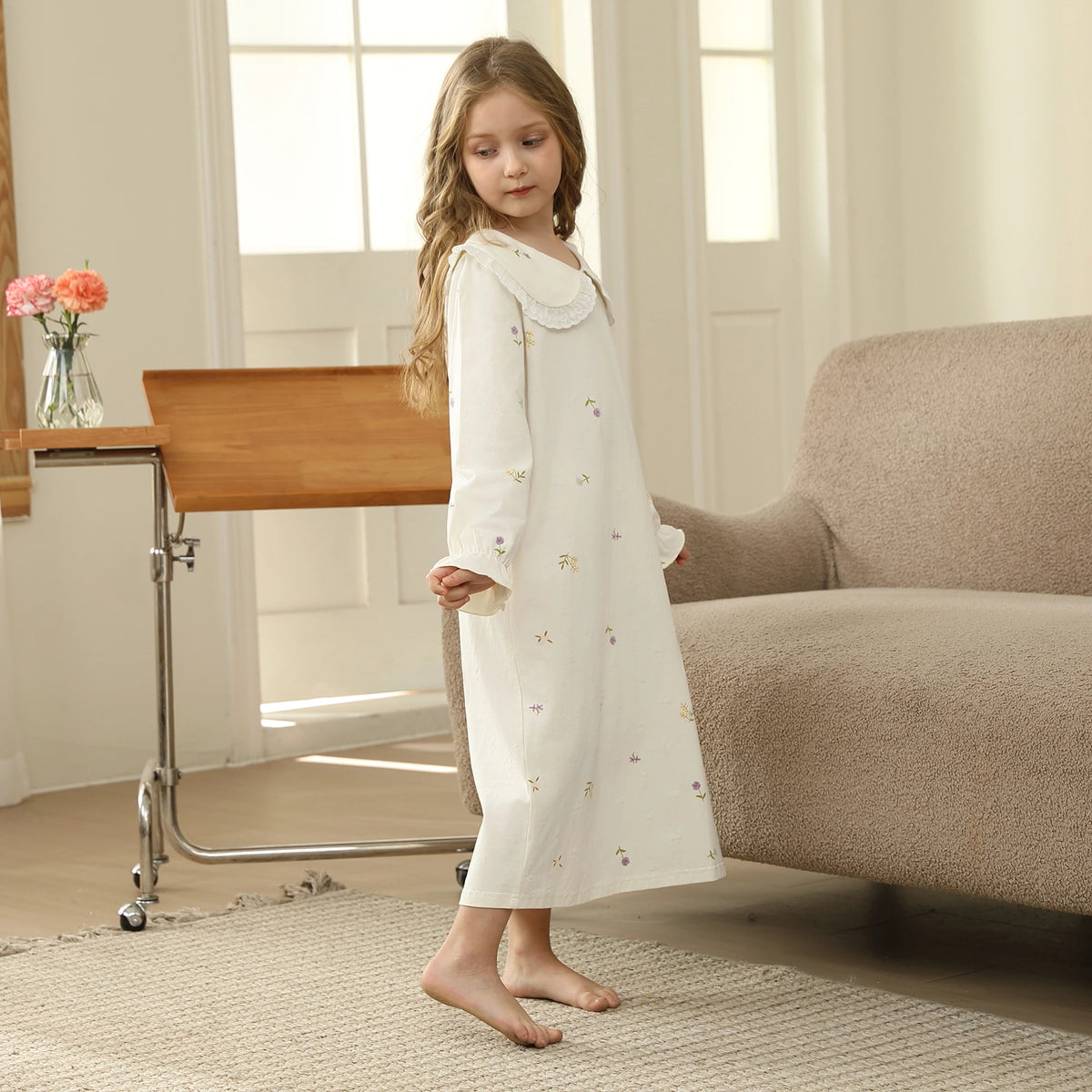 بيجاما مزينة بنمط الزهور للبنات