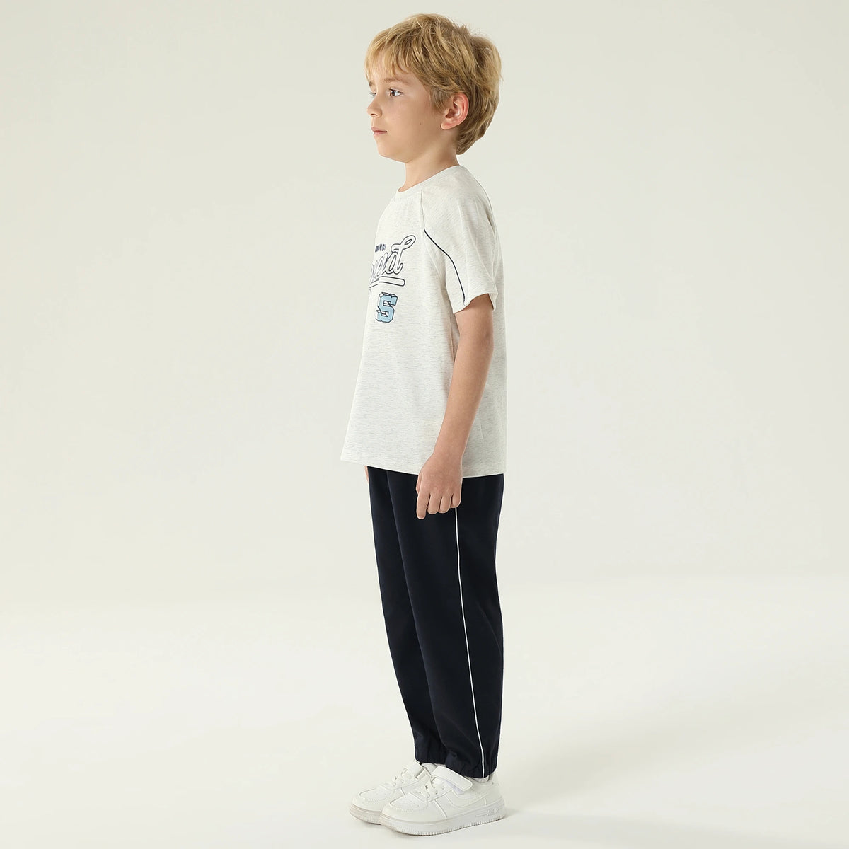 طقم بيجاما مطرز - قطعتان للأولاد