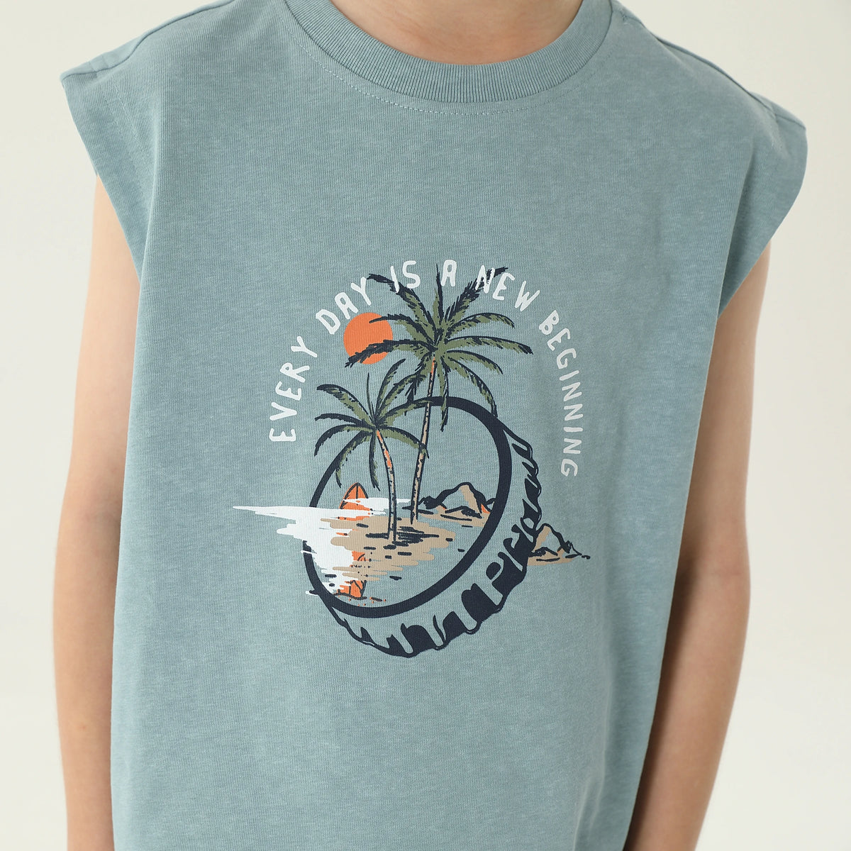 طقم بيجاما مزين بطباعة 2 قطعة للأولاد