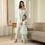 بيجاما مزينة بالزهور للنساء