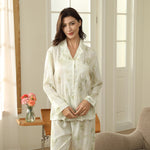 بيجاما مزينة بالزهور للنساء