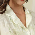 بيجاما مزينة بالزهور للنساء