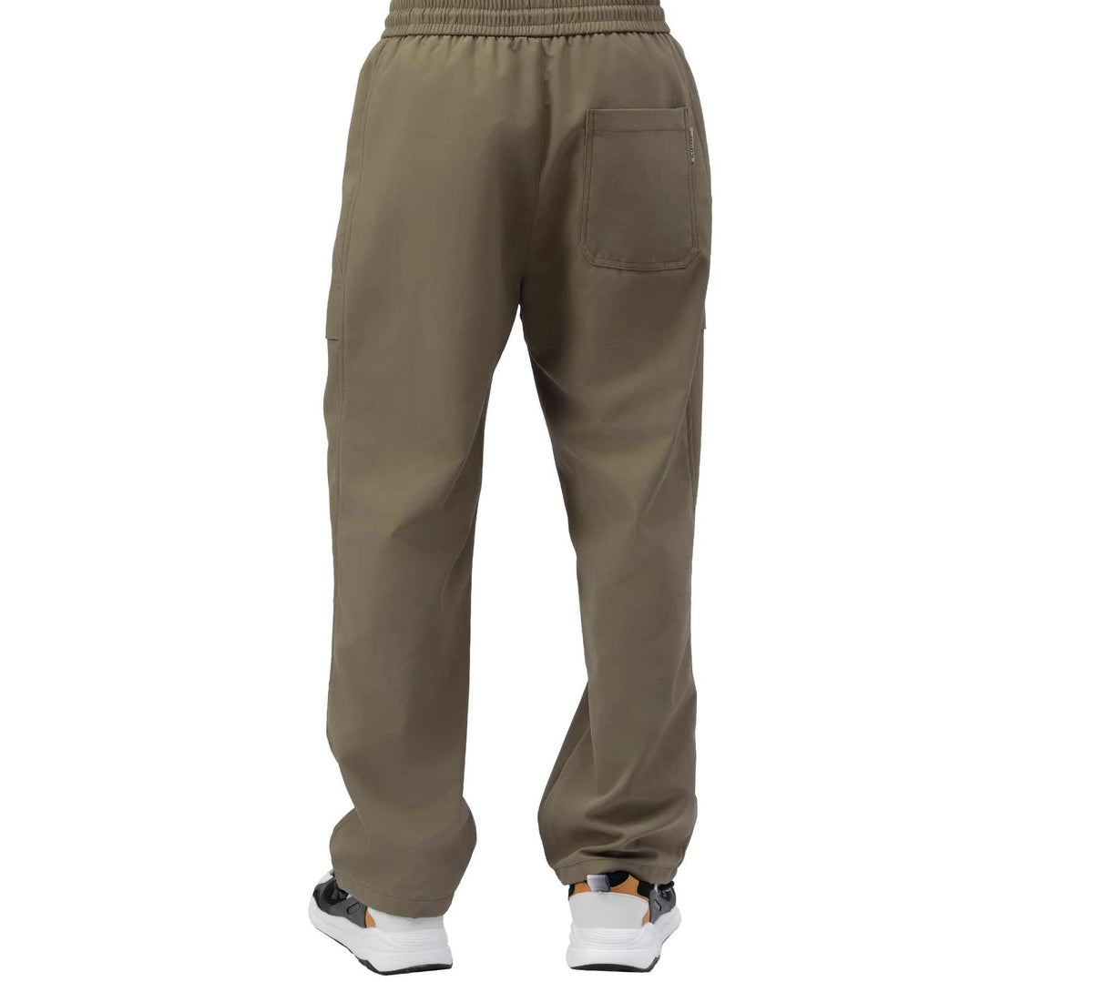 badge casual pants for men image