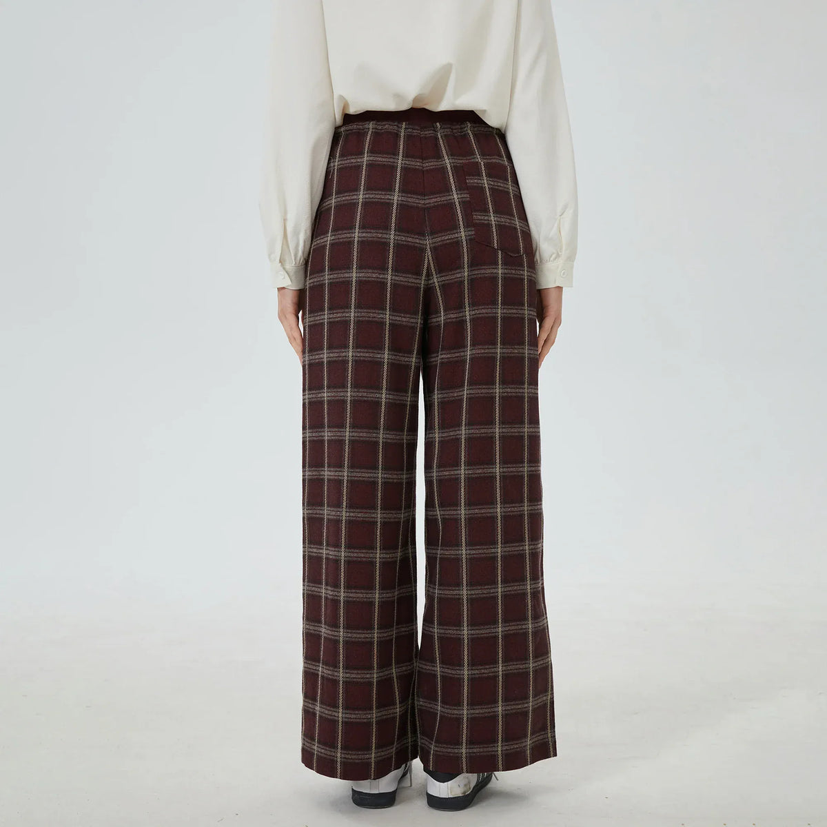 Checked Pants for Women Image