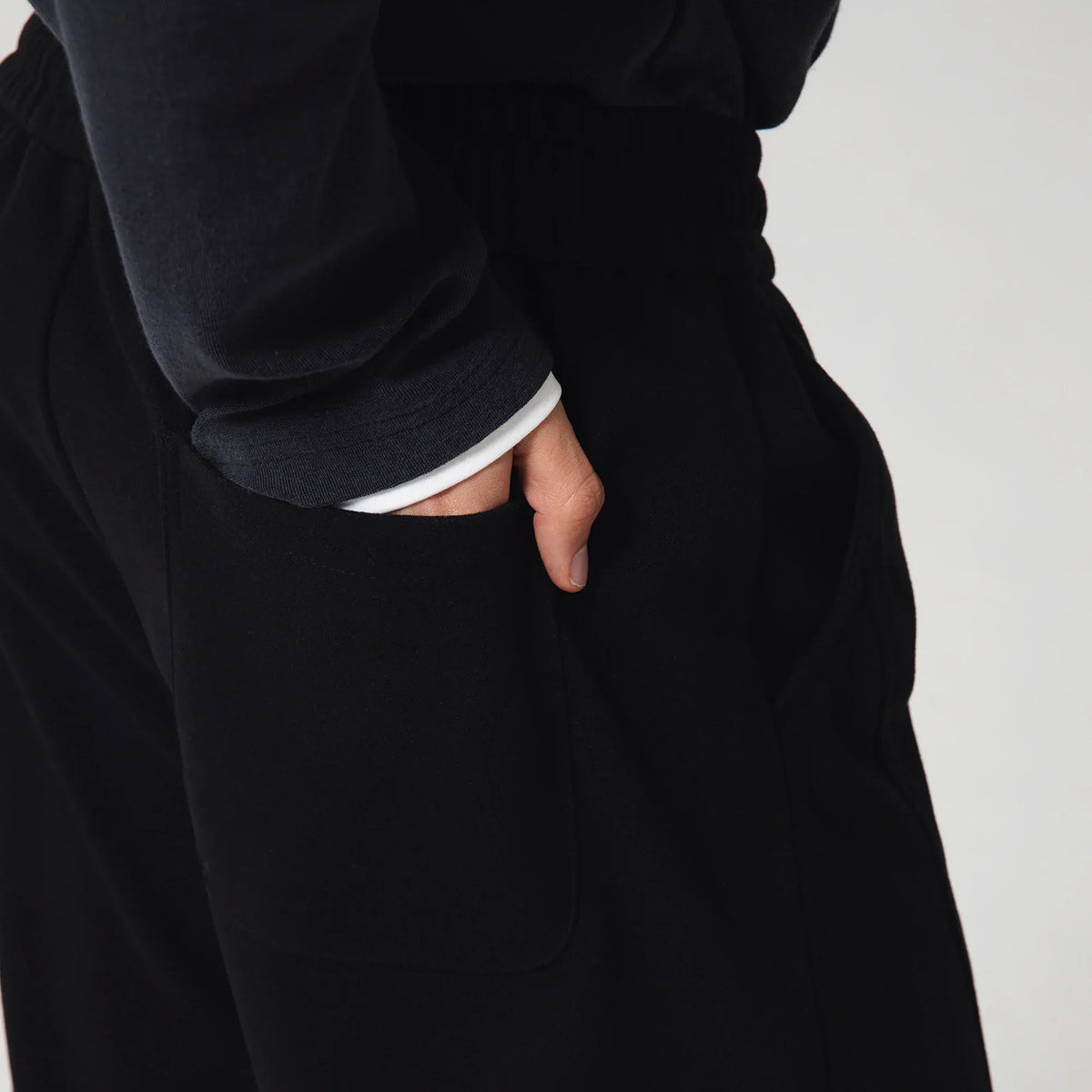 Casual Solid Pants for Men Image