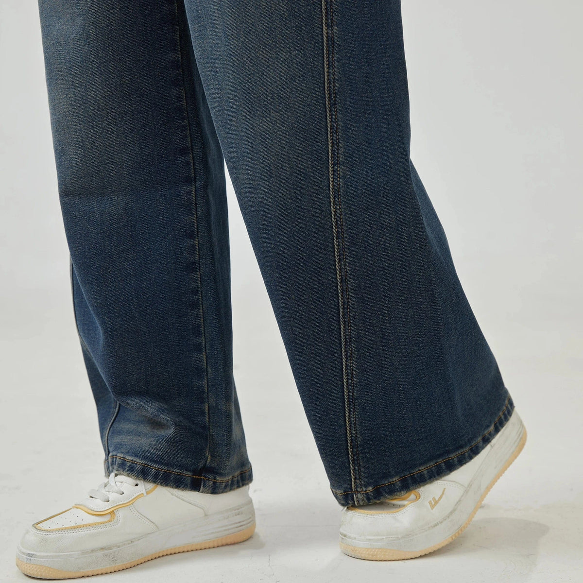 Wide-Leg Mid-Wiast Jeans Pants for Women Image