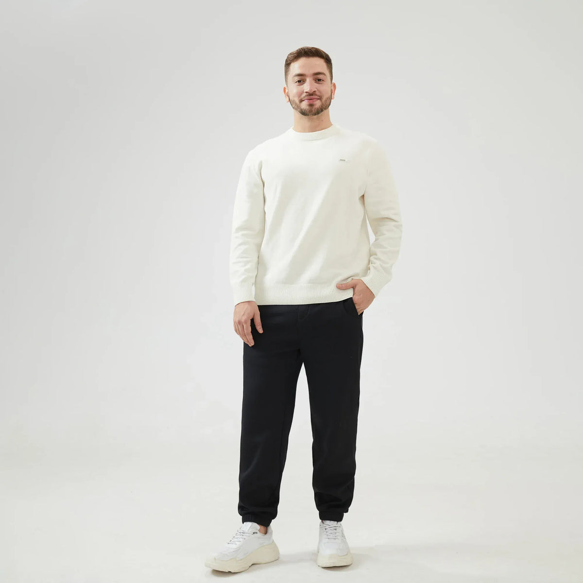 Ankle-Tied Mid-Wiast Plain Pants for Men Image