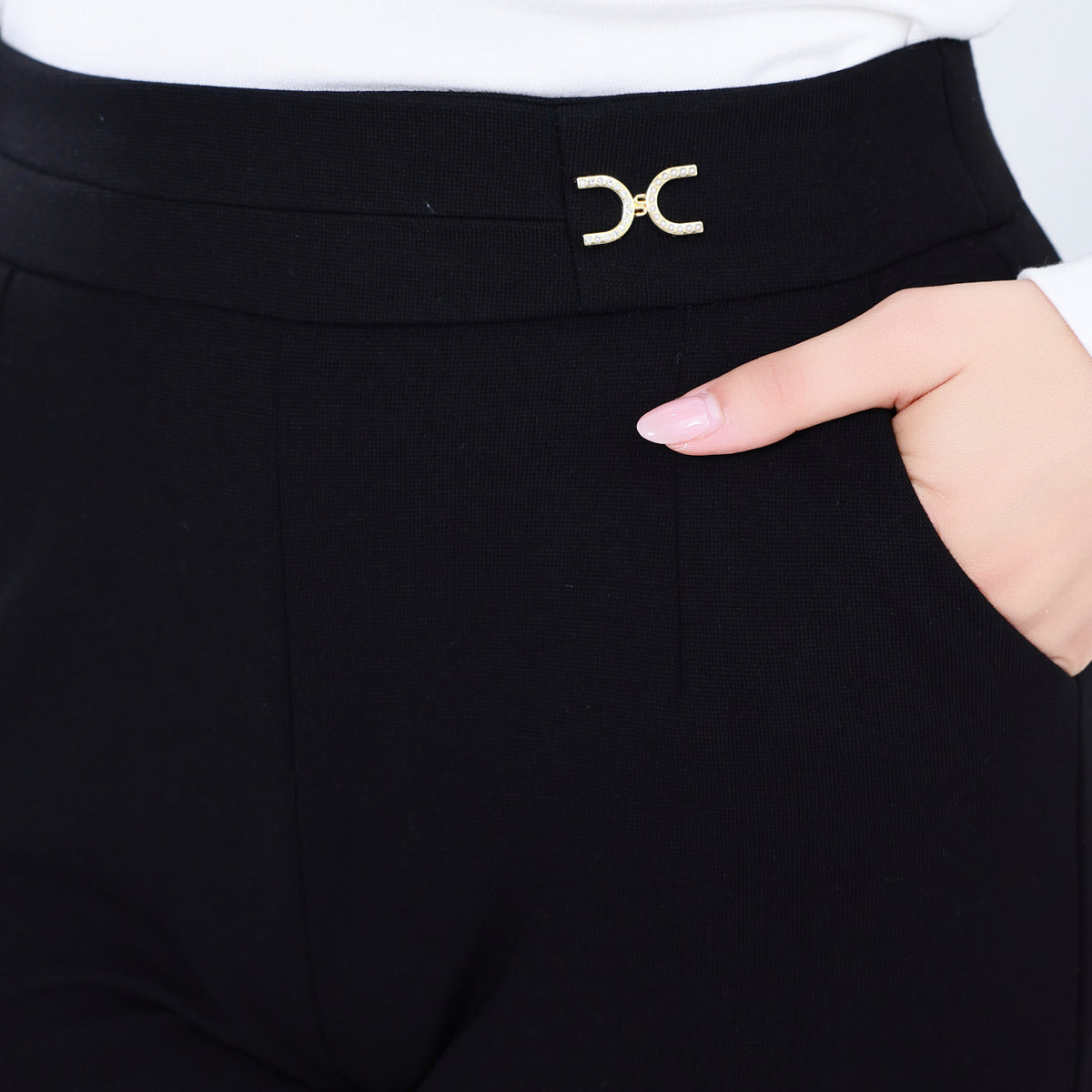 بنطال ساده عصري للنساء