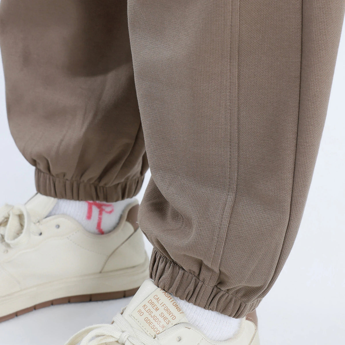 بنطال كاجوال مزين بشاره للنساء