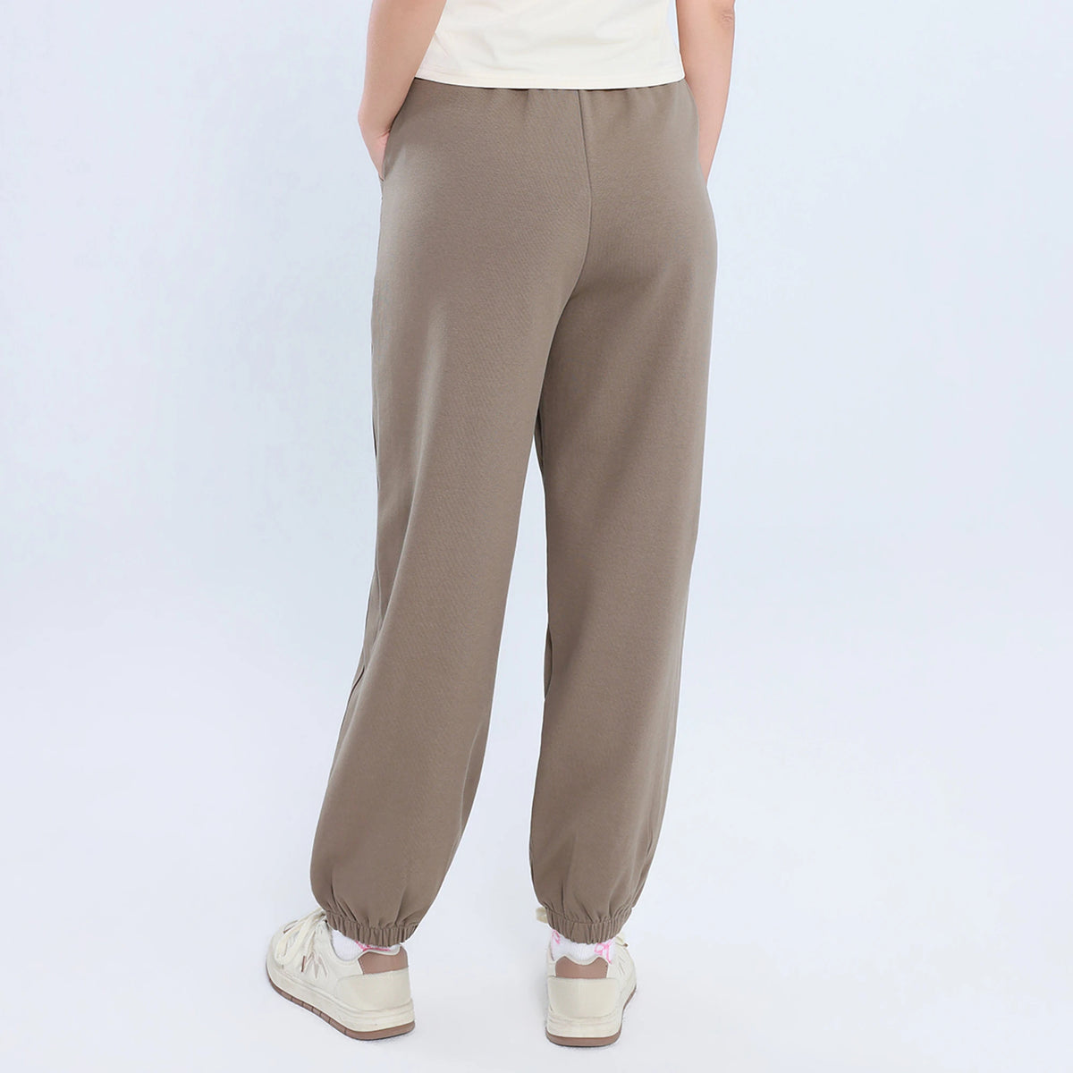 بنطال كاجوال مزين بشاره للنساء