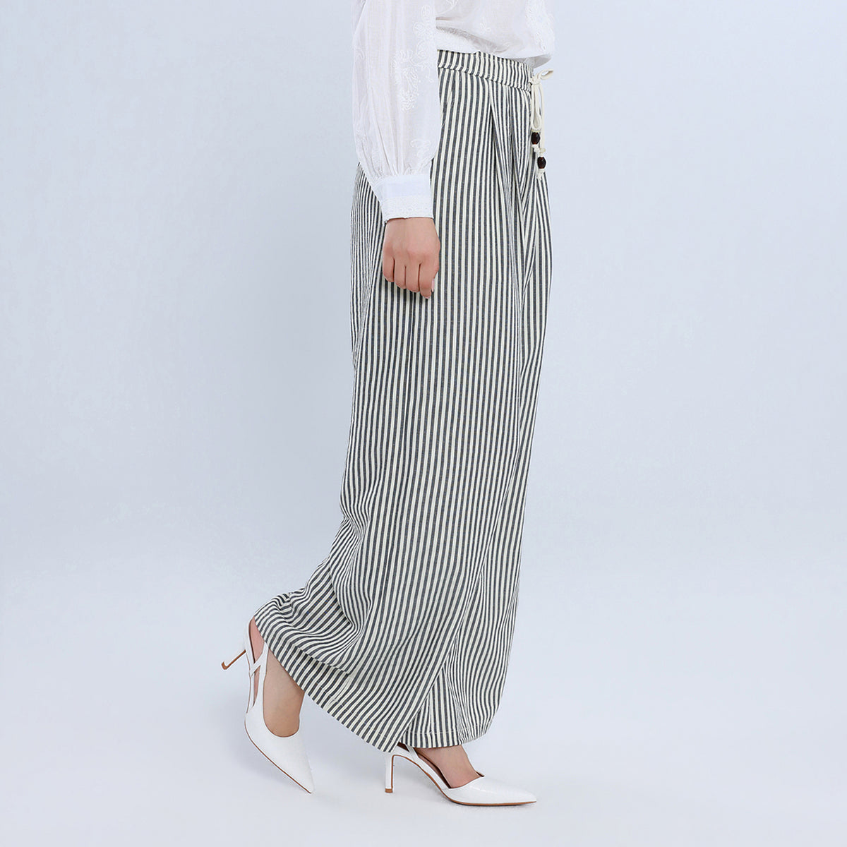 بنطال كاجوال مخطط للنساء