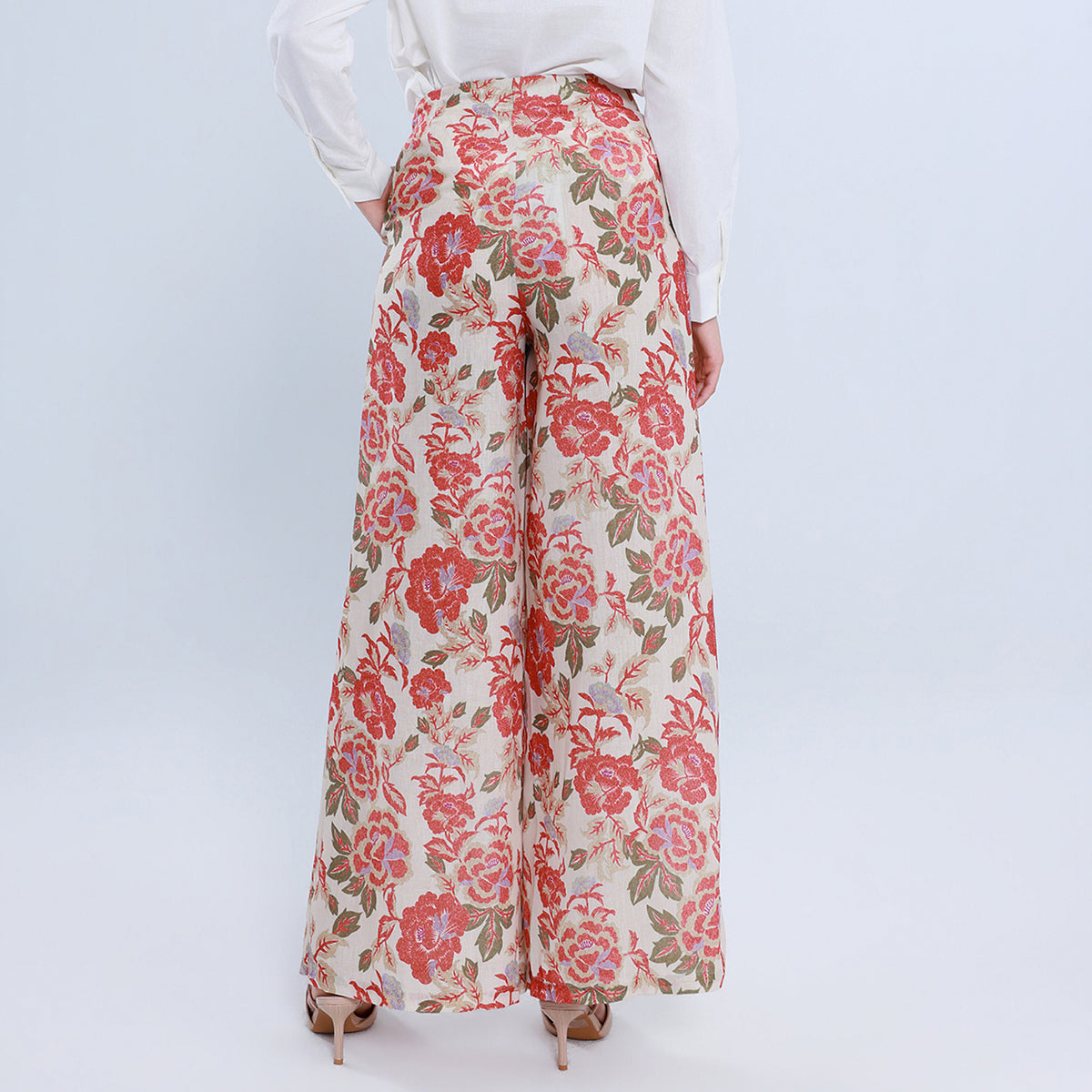 بنطال كاجوال مزين بنمط الزهور للنساء