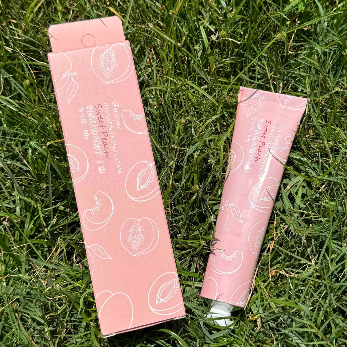 كريم ترطيب اليدين بخلاصة الخوخ