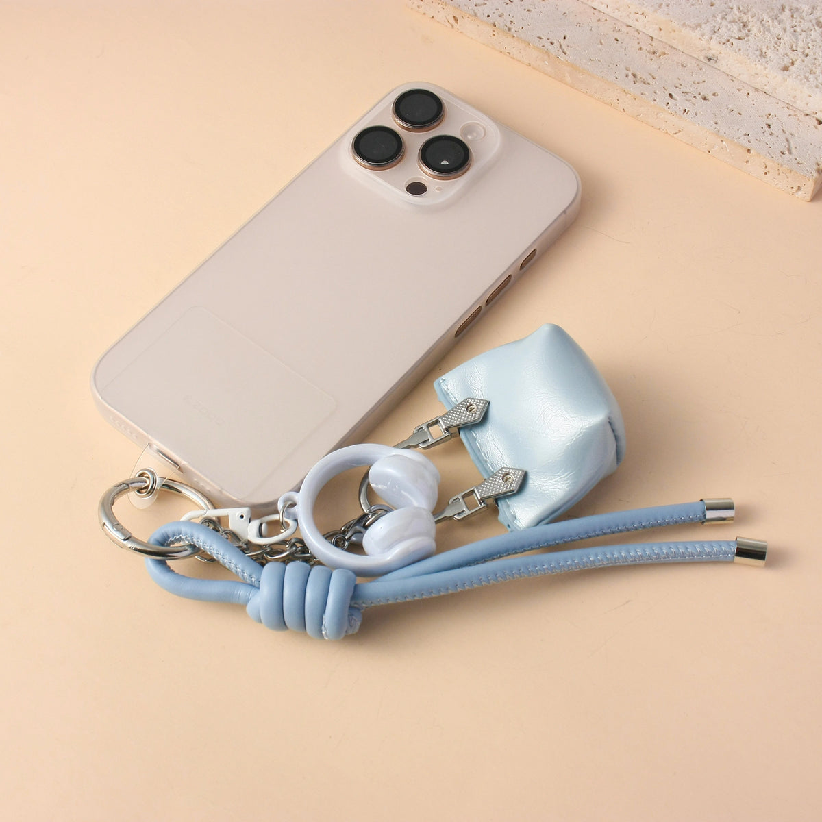 سلسلة جوال للنساء