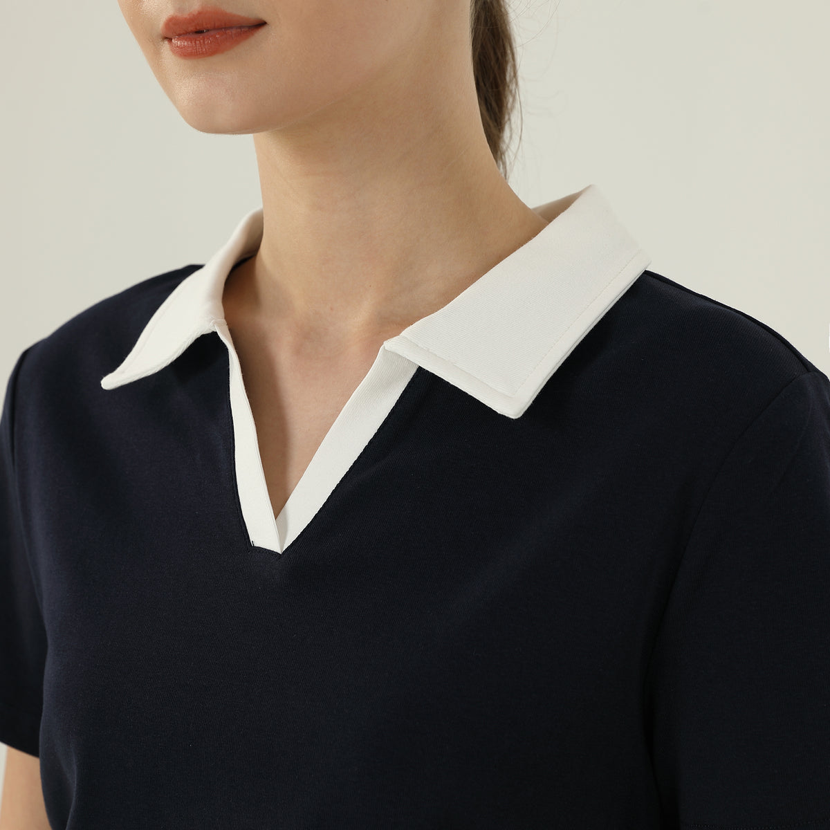 بولوشيرت نسائي بألوان متداخلة