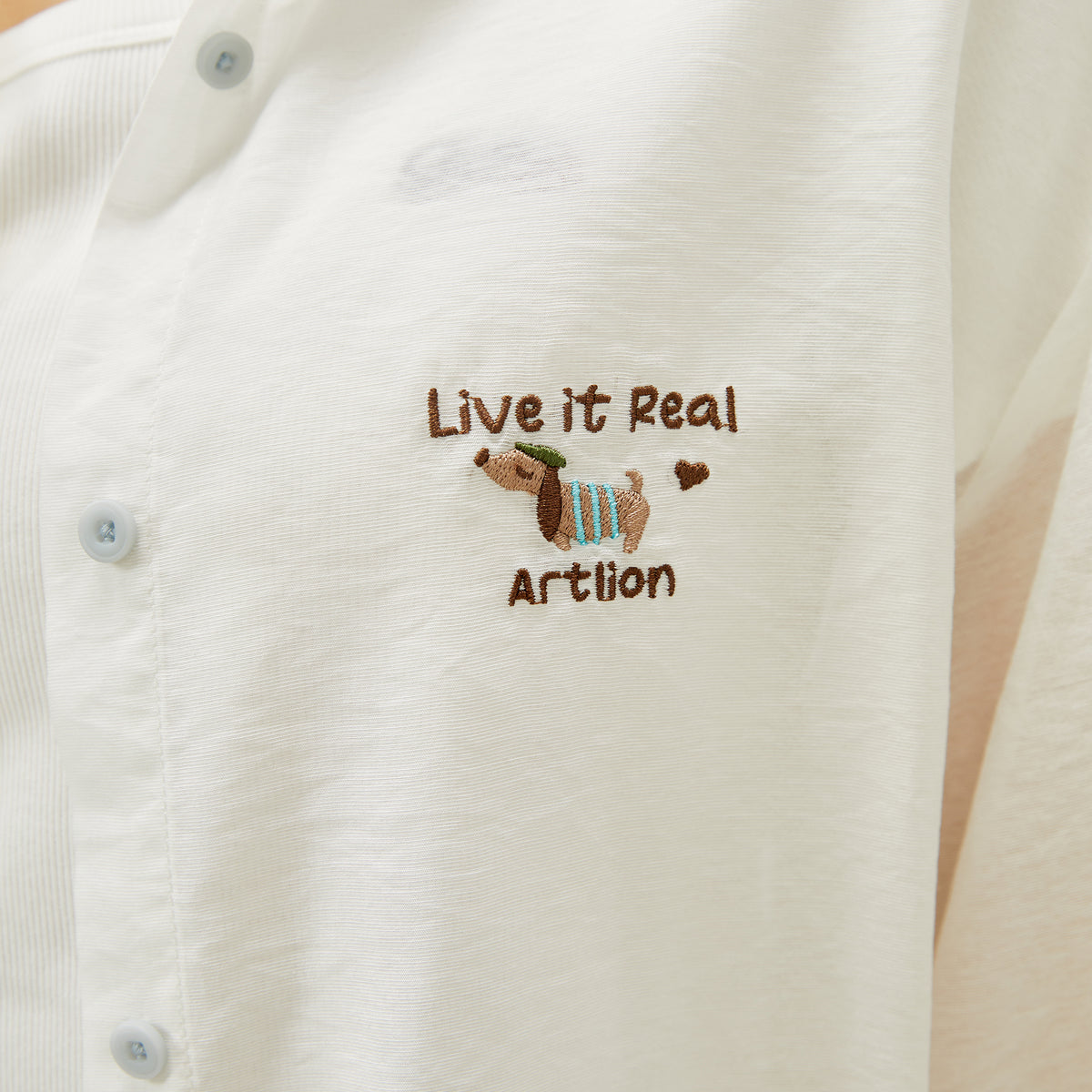 قميص مطرز بتصميم عصري مكون من قطعتين للنساء