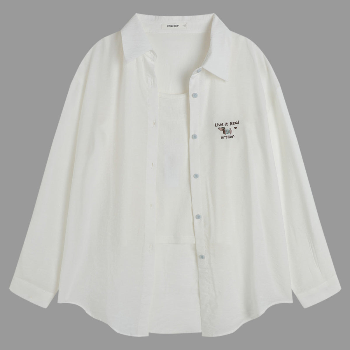 قميص مطرز بتصميم عصري مكون من قطعتين للنساء