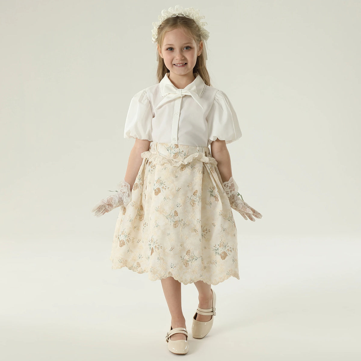 قميص مطرز للبنات