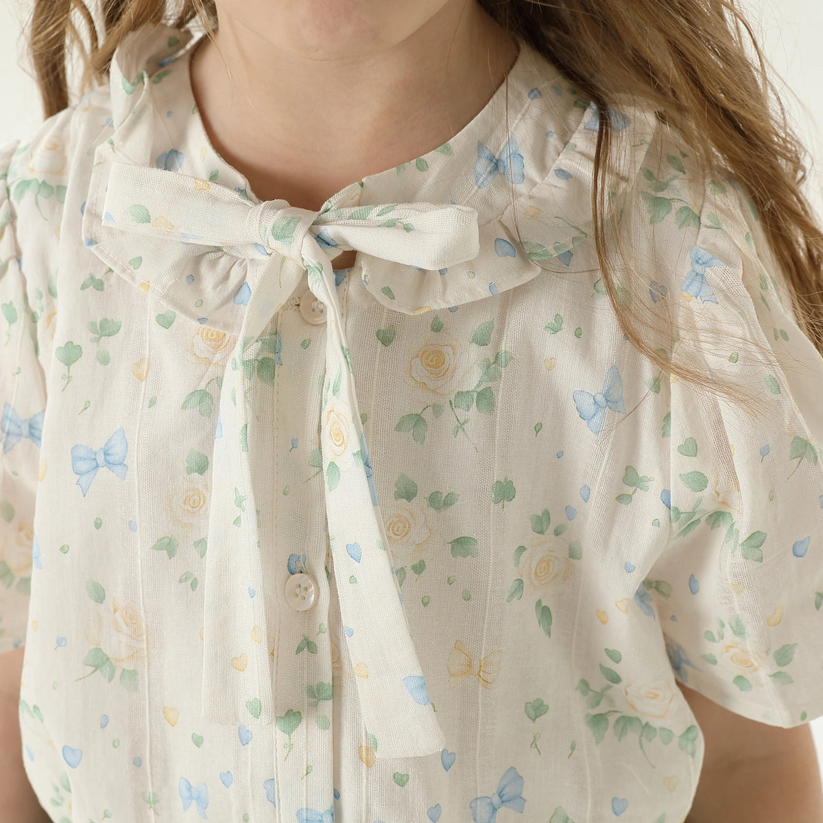 قميص بنمط الزهور للبنات