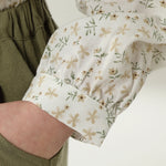 قميص بنمط الزهور للبنات