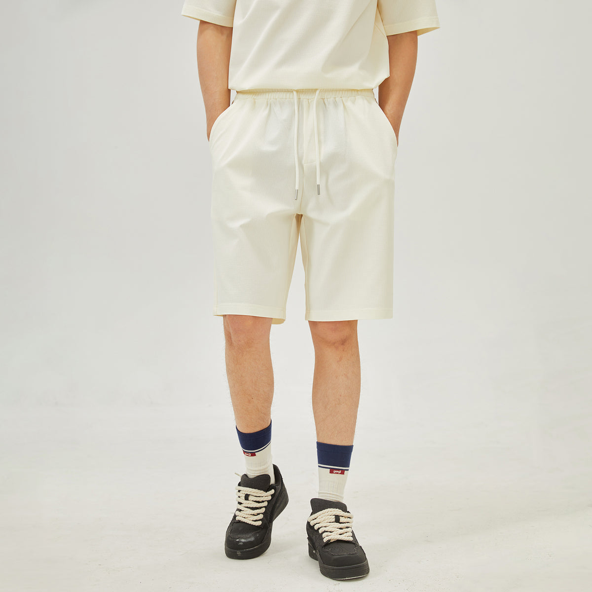 شورت كاجوال مزين بطباعة للرجال