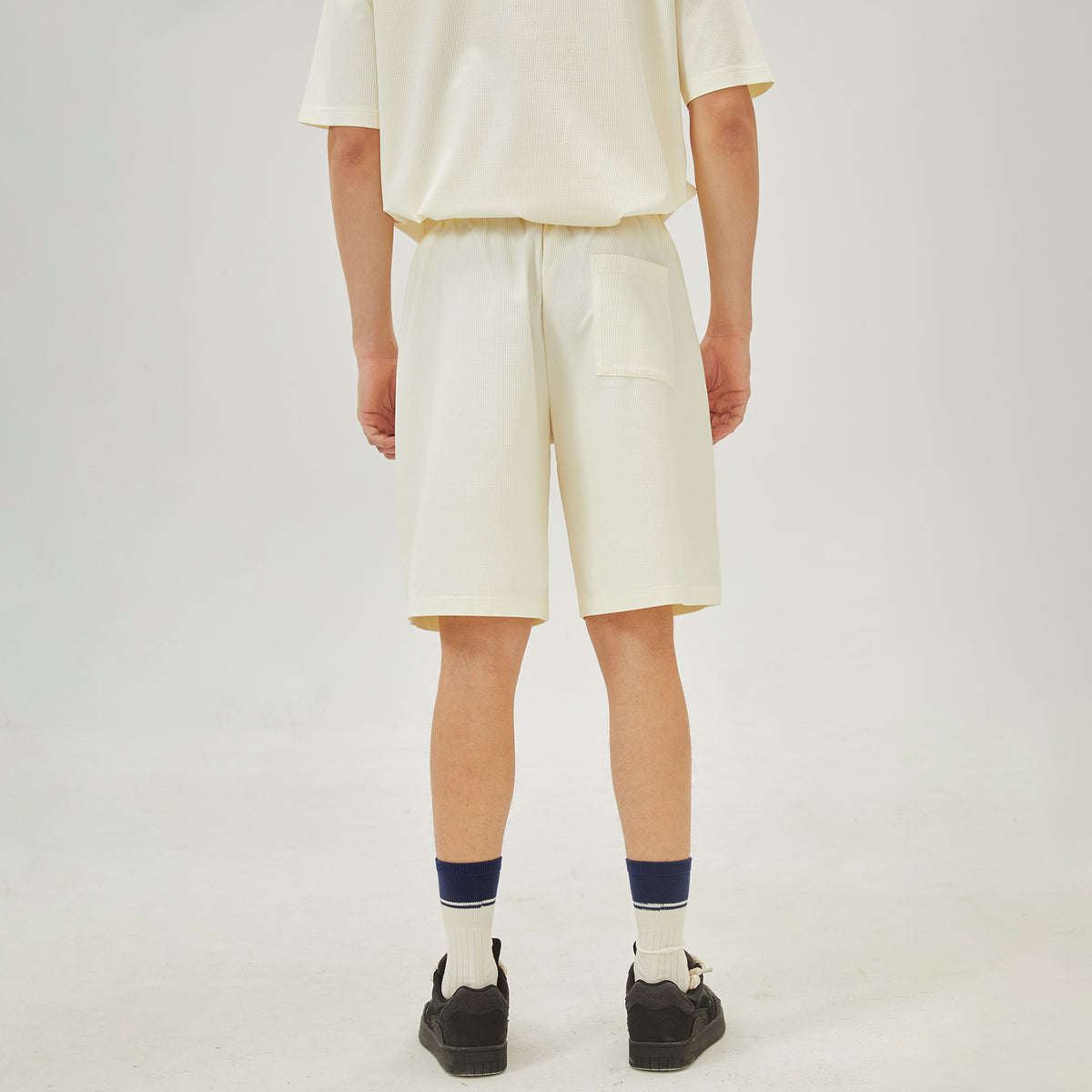 شورت كاجوال مزين بطباعة للرجال